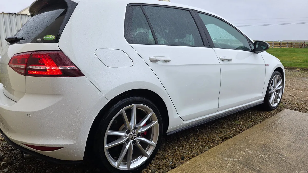 152 Volkswagen Golf GTI - 1 Owner -Pretoria Alloys - Image 4