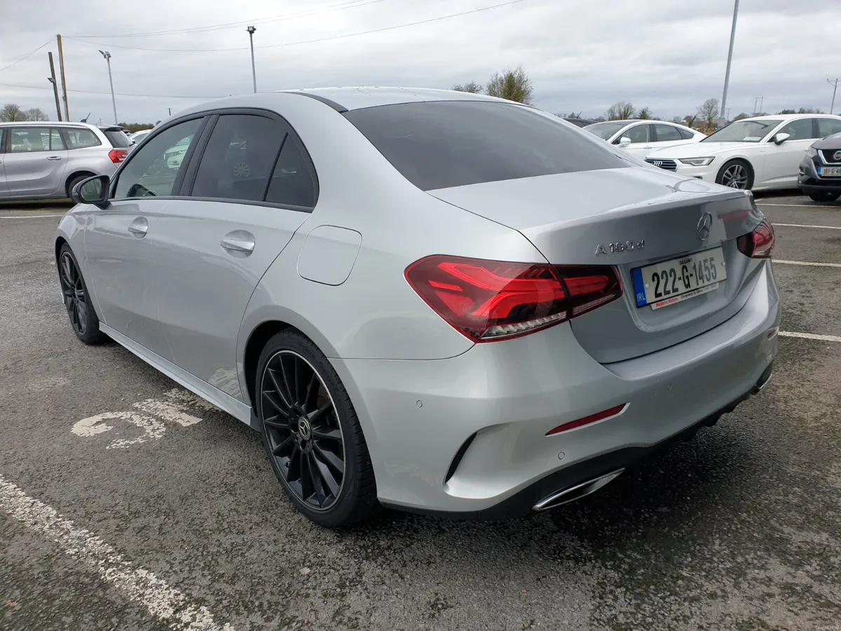 Mercedes-Benz A180D AMG LINE AUTO - Image 4