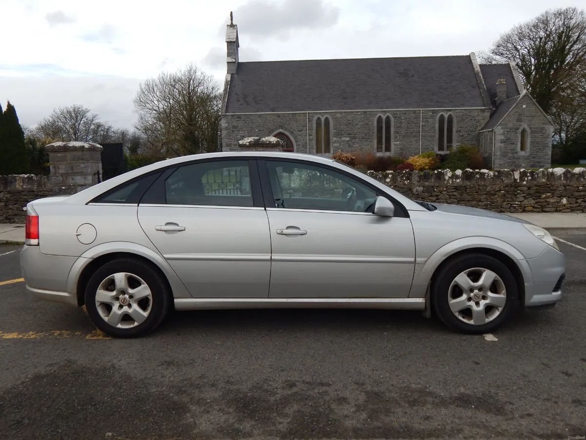 2007 Opel Vectra low kms NCT 09/26 - Image 2