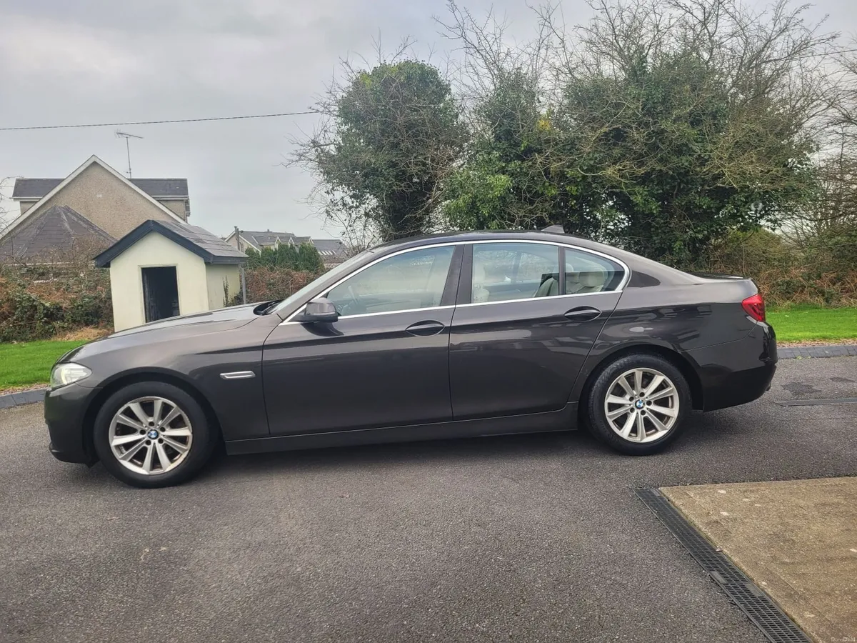 2014 BMW 5 SERIES AUTOMATIC. - Image 2