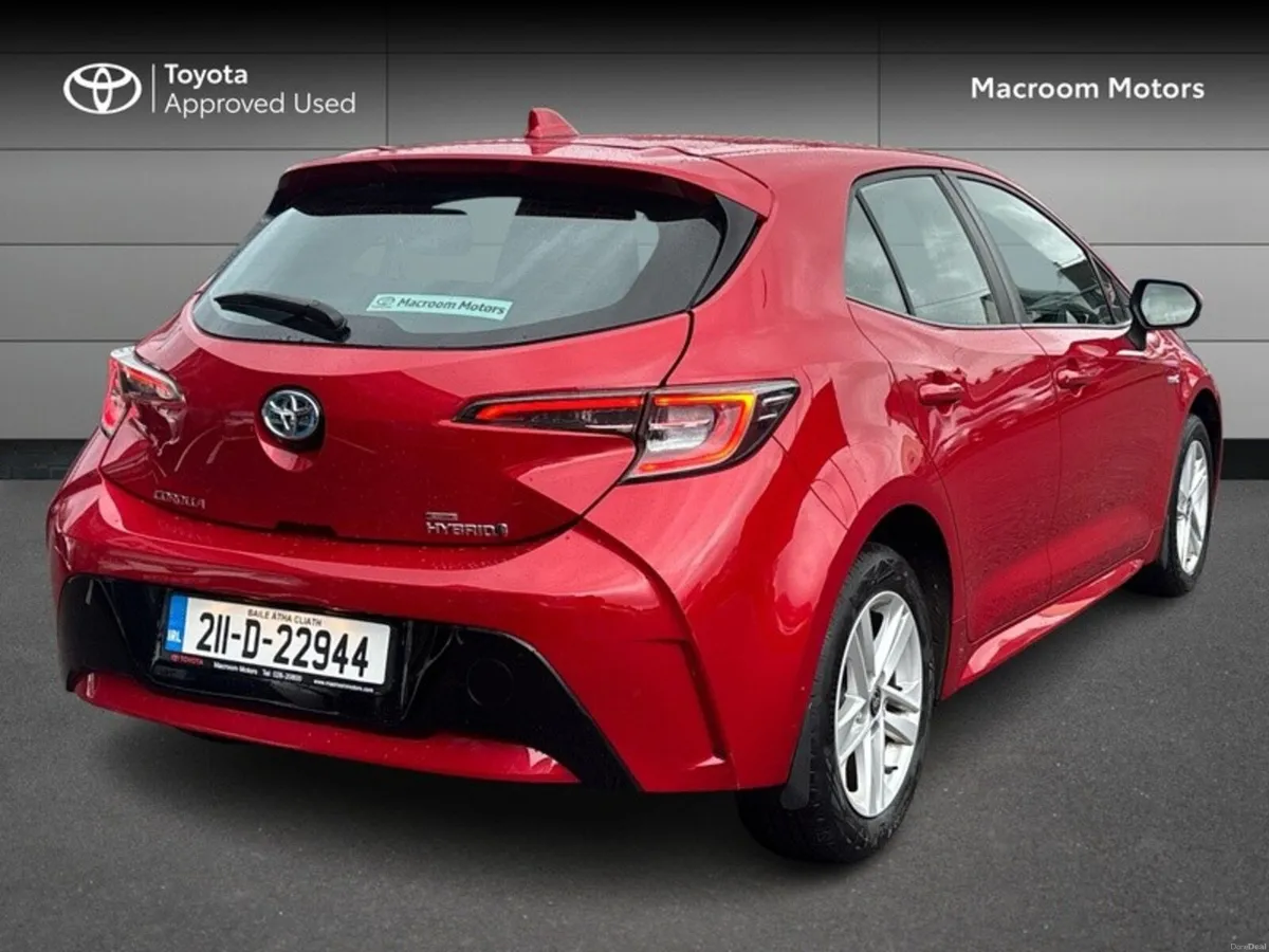 Toyota Corolla HYBRID LUNA H/B 4DR AUTO - Image 2
