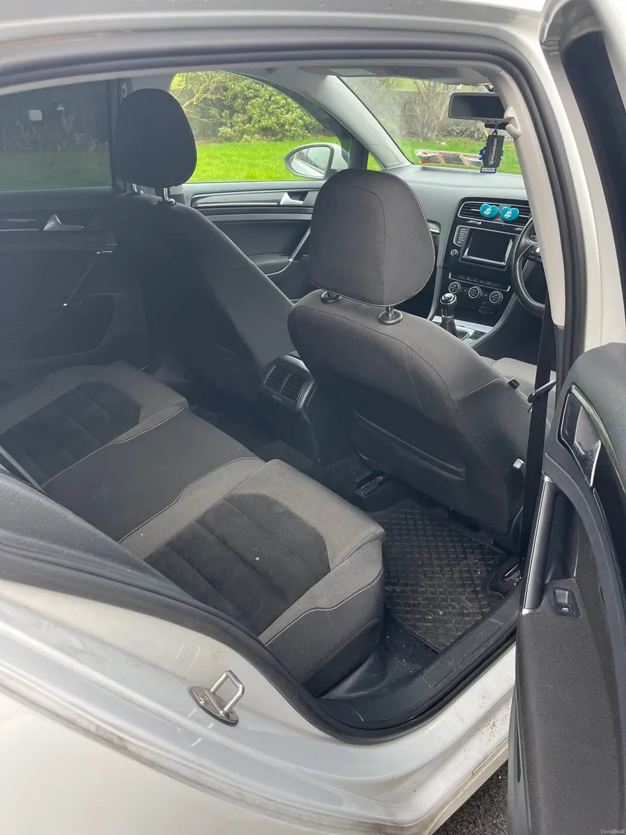 Volkswagen Golf 2015 1.6TDI Highline - Image 3