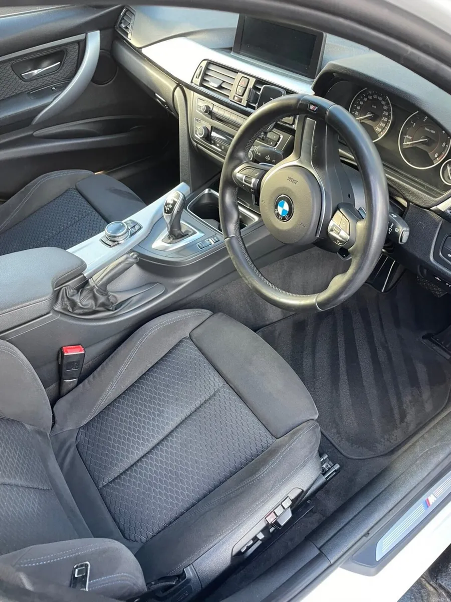 BMW 3-Series 2014 - Image 2