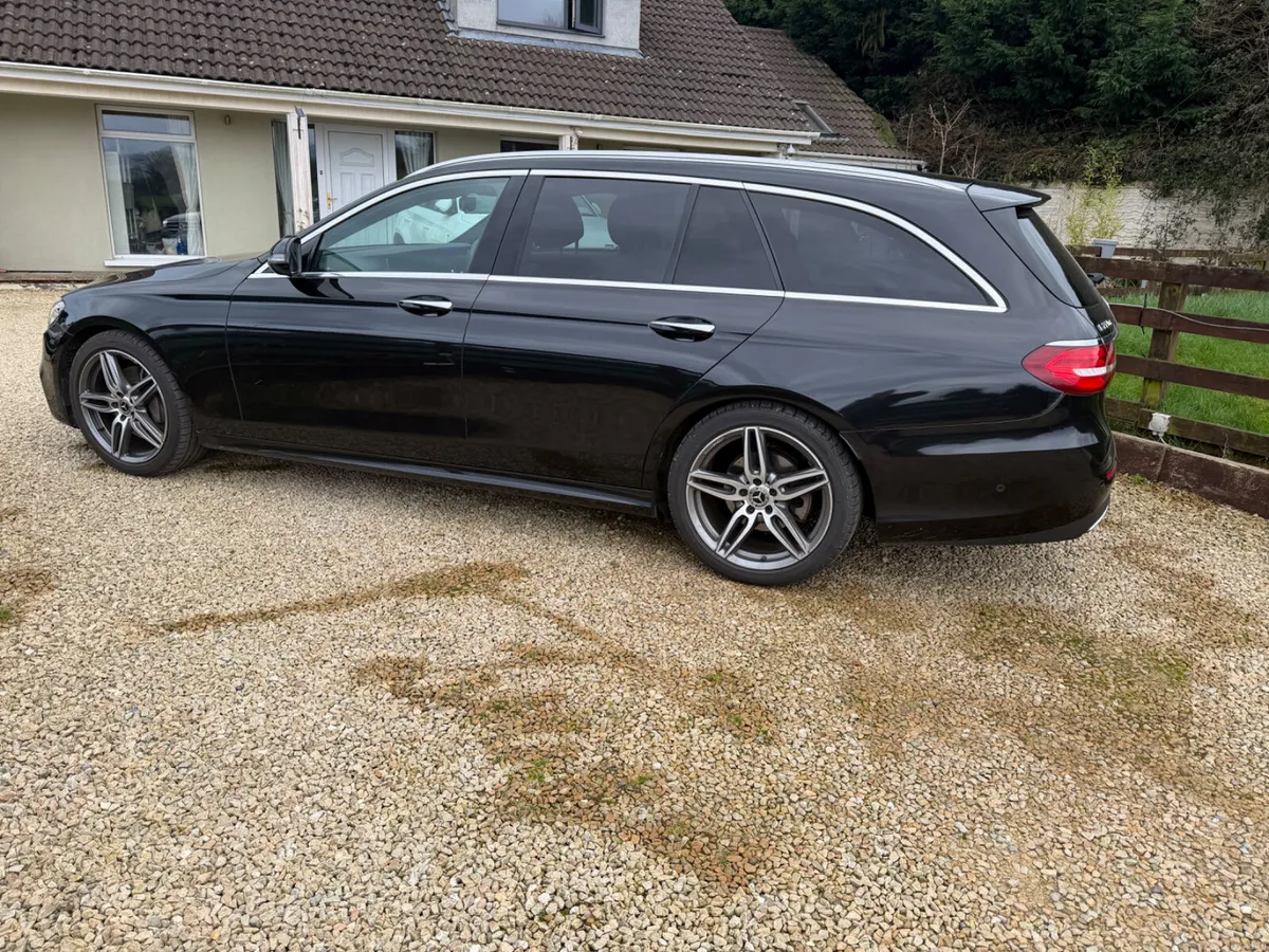 Mercedes-Benz E220 Estate AMG Line looks like New - Image 2