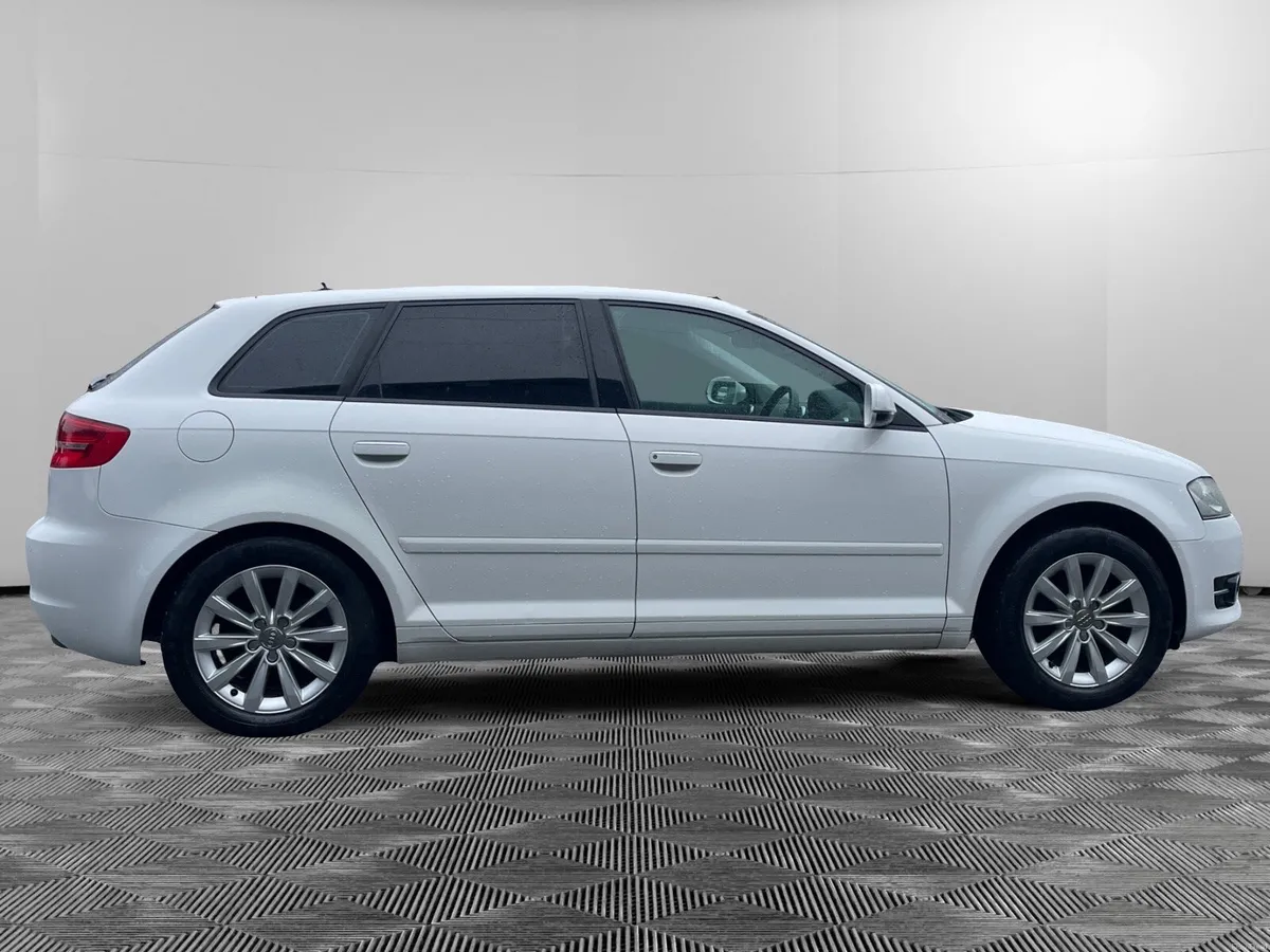 AUDI A3 *LOW KM* - Image 4