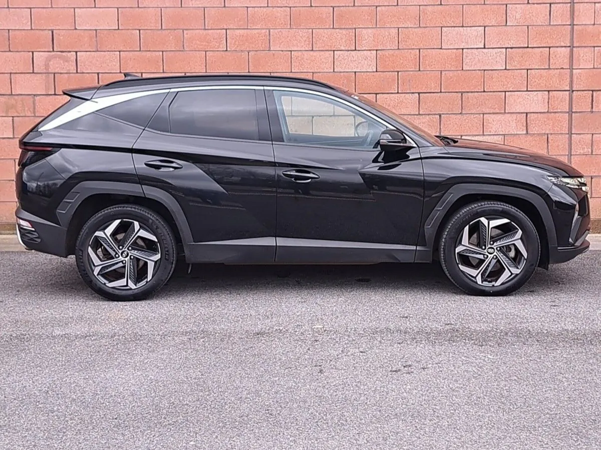 Hyundai Tucson Executive Plus Hybrid Automatic wit - Image 4