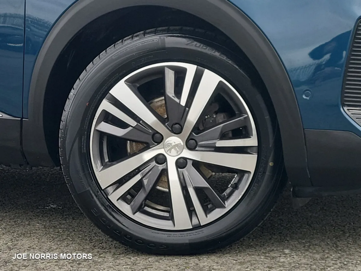 Peugeot 5008 FL ALLURE 1.5 BLUE HDI 13 130 AUTO - Image 5