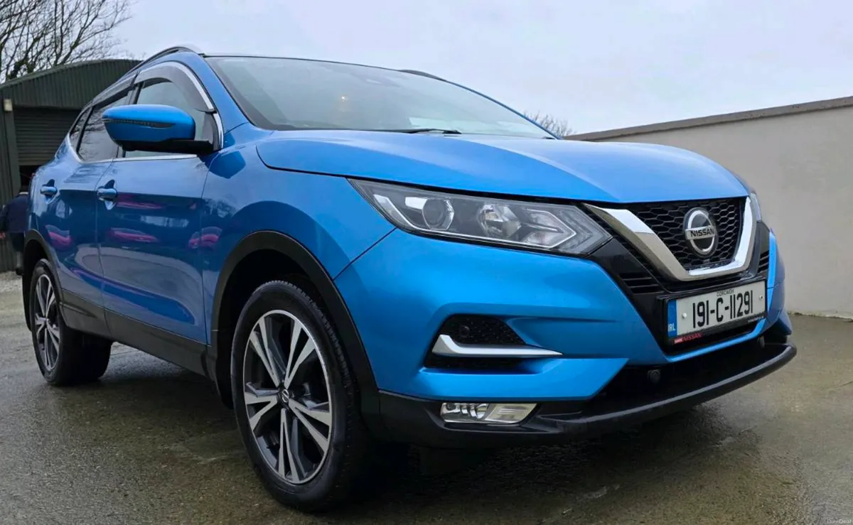 Nissan Qashqai 1.5 DCI SV Premium - Image 1