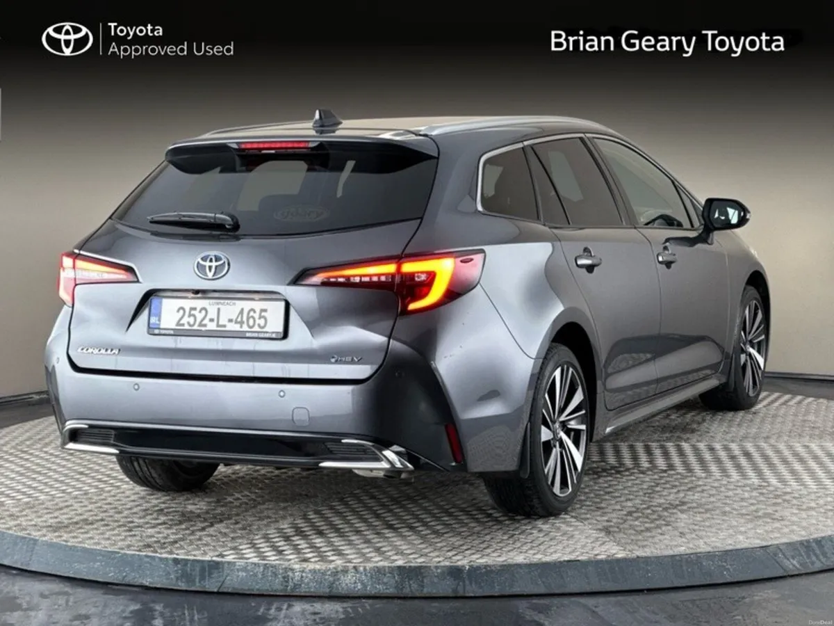 Toyota Corolla HYBRID SOL Touring Sport - Image 2