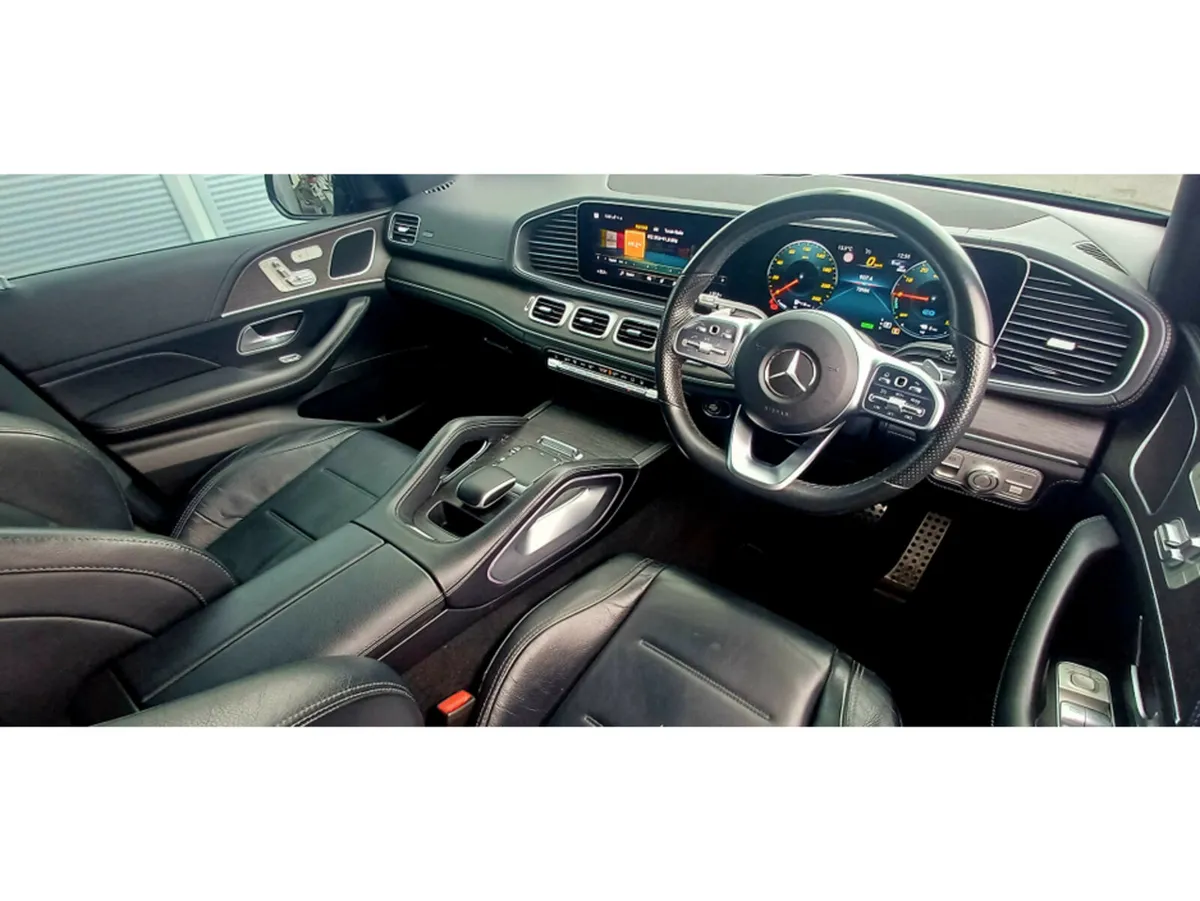 Mercedes-Benz GLE 350 DE AMG LINE PREMIUM 4Matic - Image 4