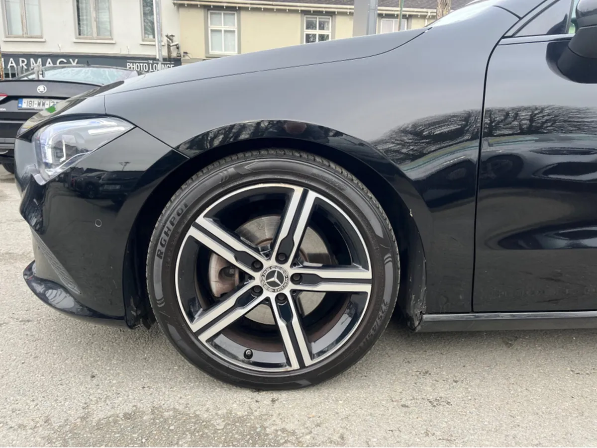 Mercedes-Benz CLA 2.0d PROGRESSIVE - Image 3