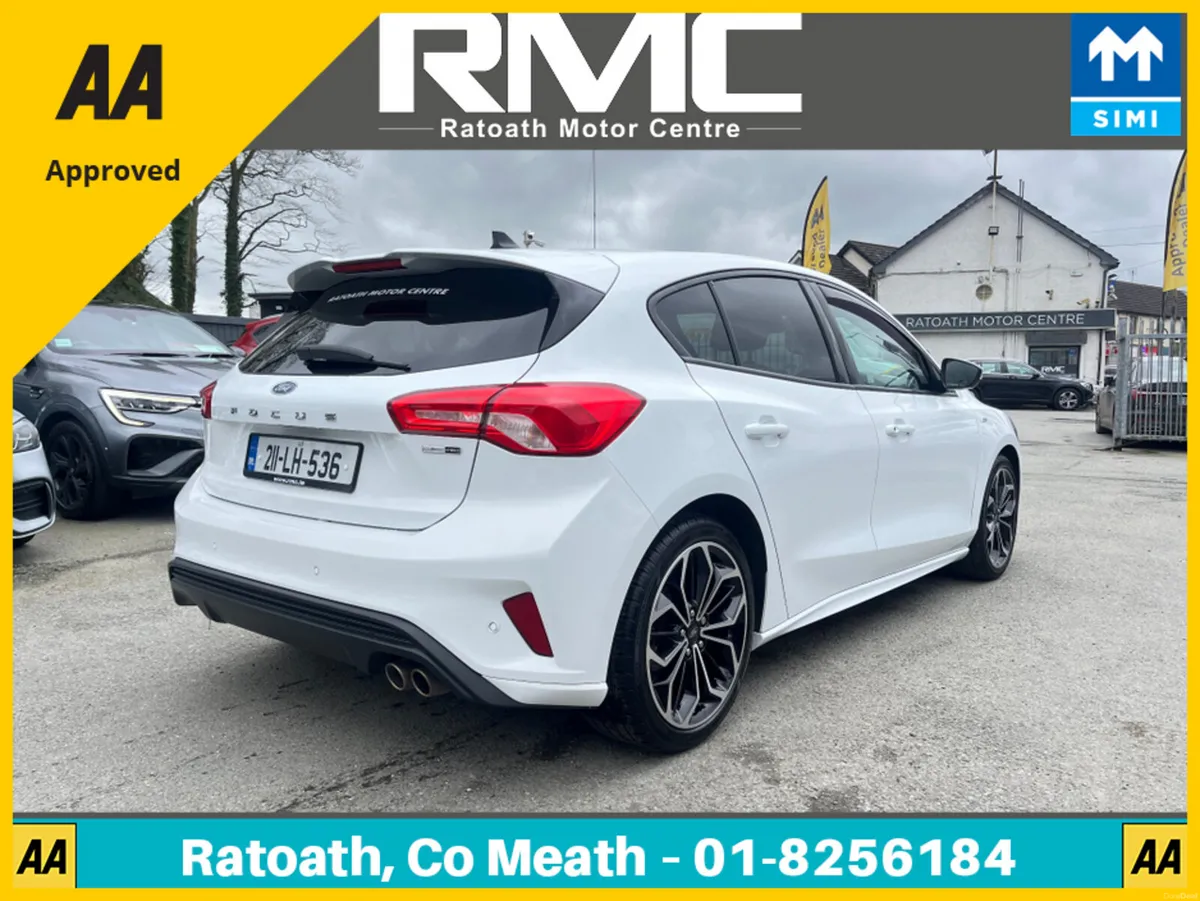 Ford Focus ST-LINE EDITION  1.0T MHE *LOW MILAGE* - Image 5