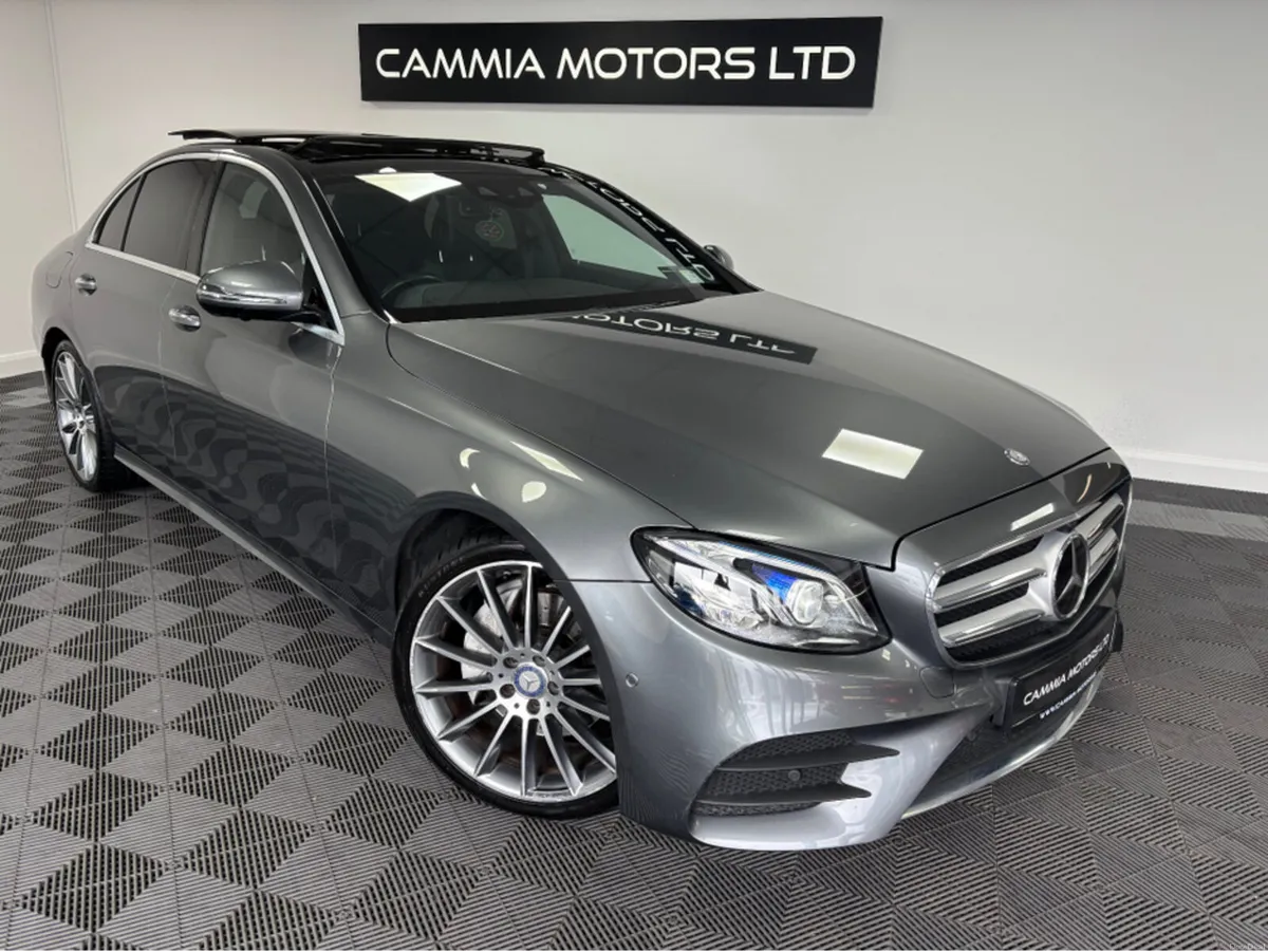 Mercedes-Benz E-Class *MERCEDES E220D* *SUNROOF* * - Image 3