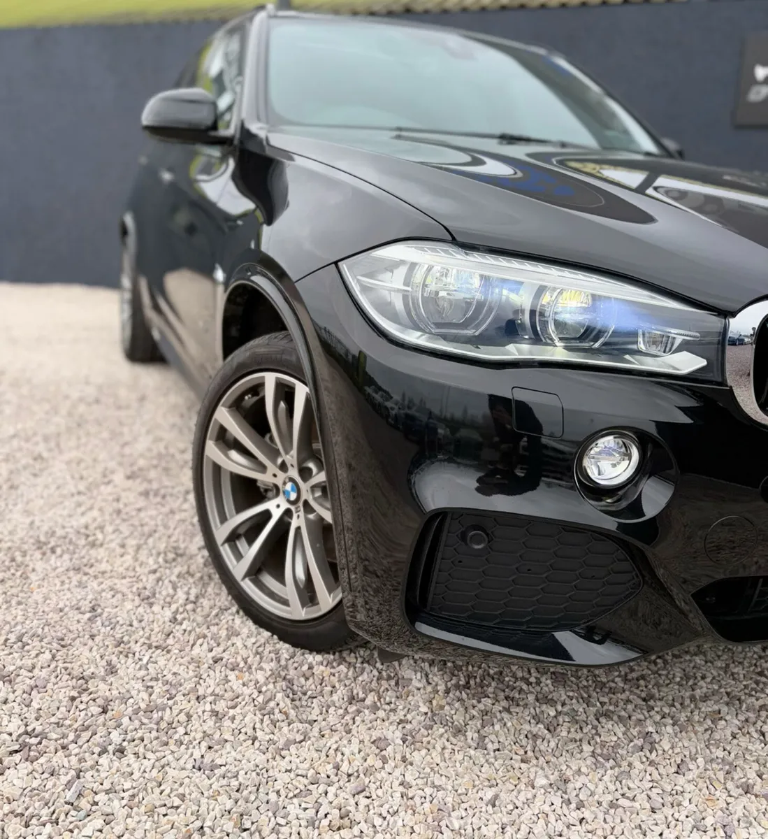 BMW X5 40E 2.0 M Sport Pan Roof Low Km - Image 2