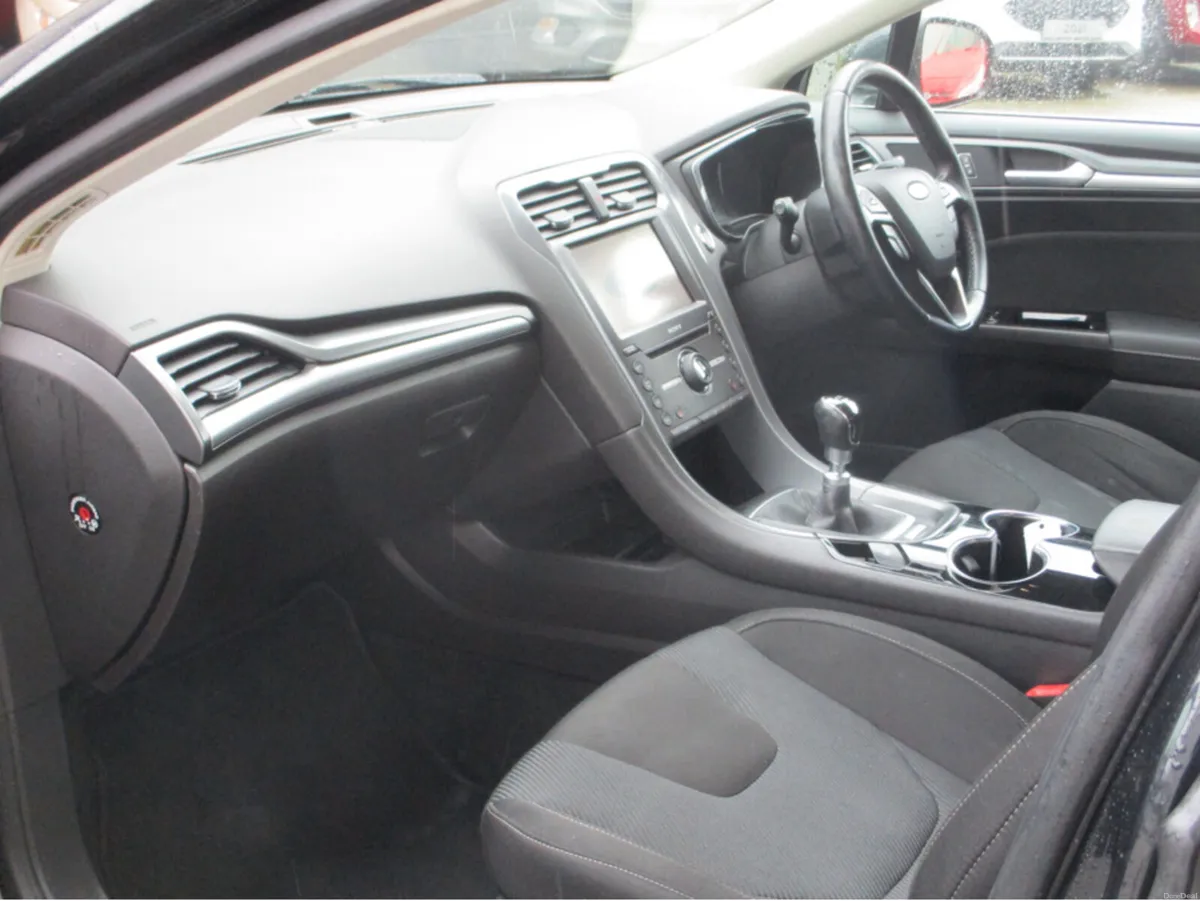 Ford Mondeo TITANIUM 1.5 TDCI NCT TESTED AND TAXED - Image 4