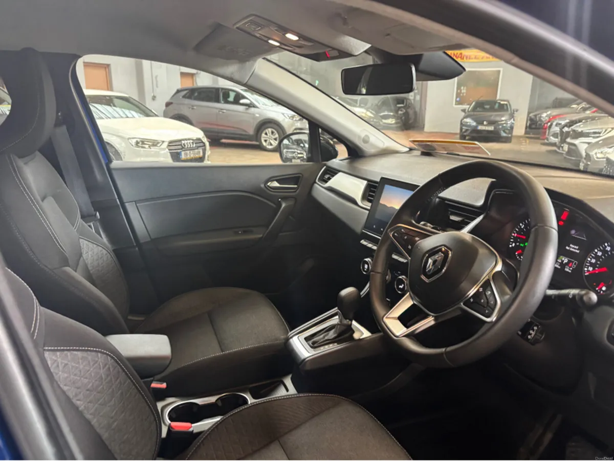 Renault Captur EVOLUTION TCE 140 AUTO MY23 5DR - Image 4