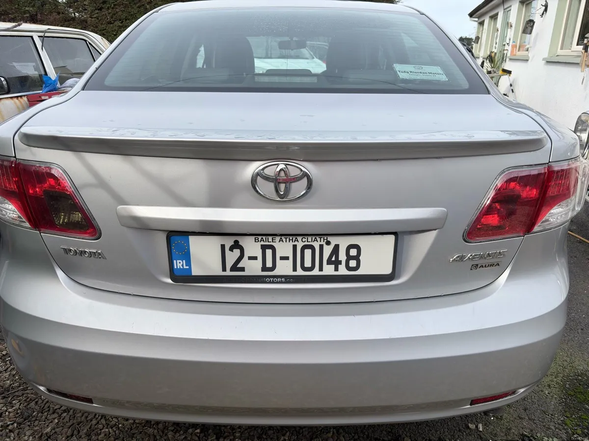 Toyota Avensis 2012 - Image 4
