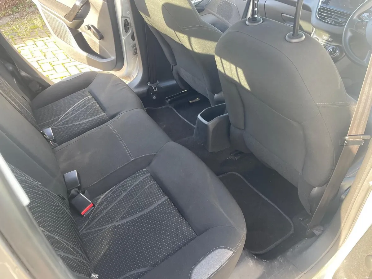 Peugeot 208 2013 - Image 4