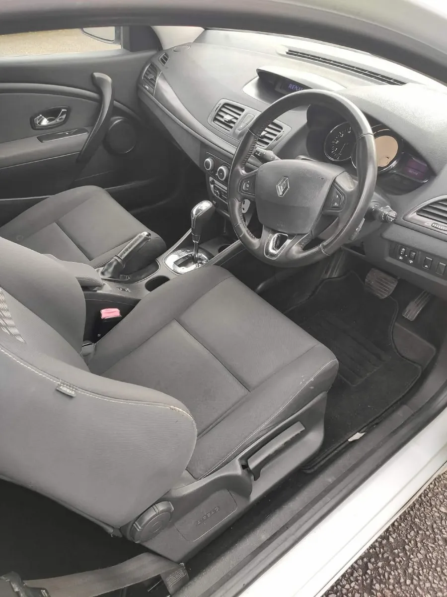 Renault Megane 2013 - Image 2