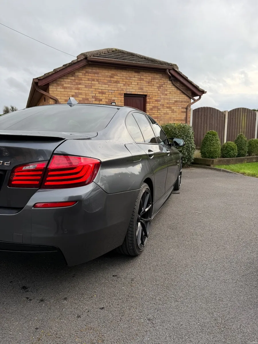 BMW 5-Series 2016 M-Sport - Image 4