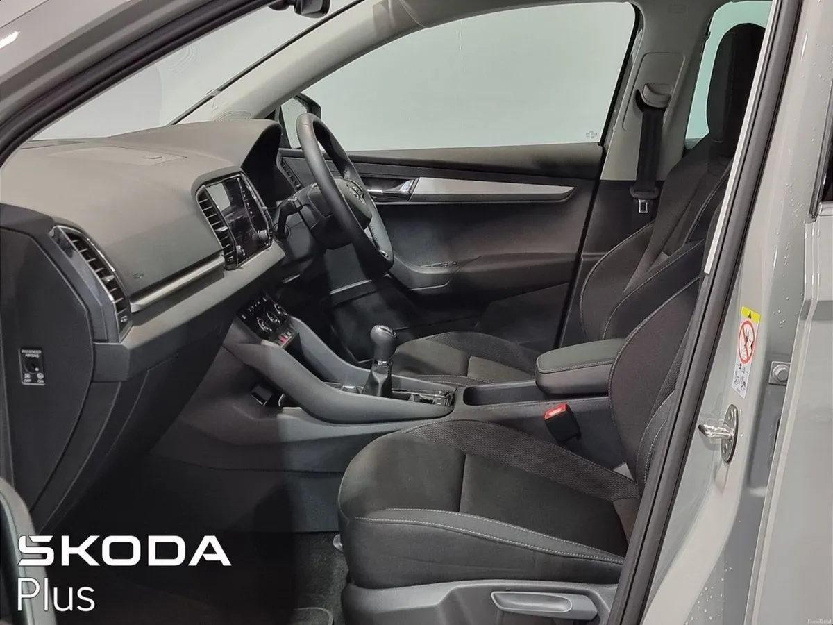 Skoda Karoq ** AMBITION ** 1.0TSI  ** TRINITY SKOD - Image 4