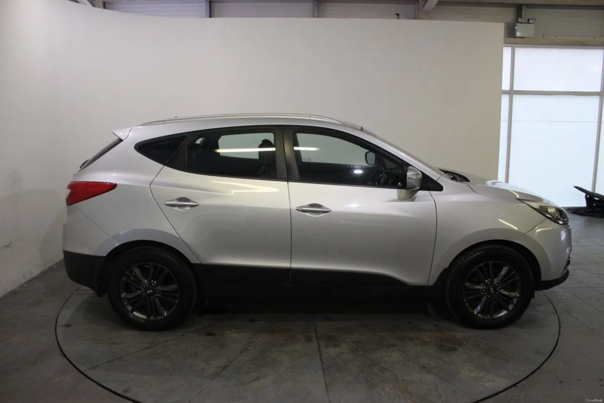 Hyundai ix35 1.7 Diesel Executive 2WD 115hp - TEND - Image 3