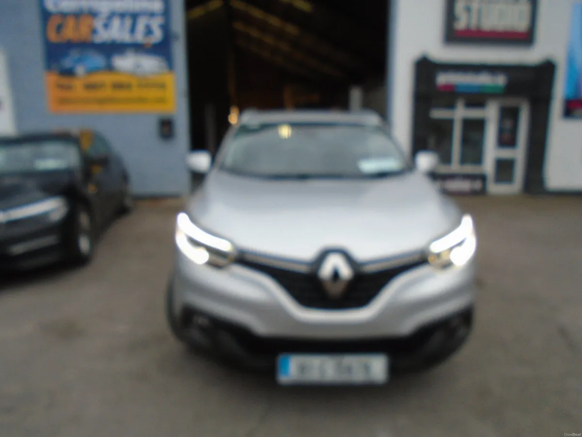 Renault Kadjar 2018 LOW KMS - Image 2