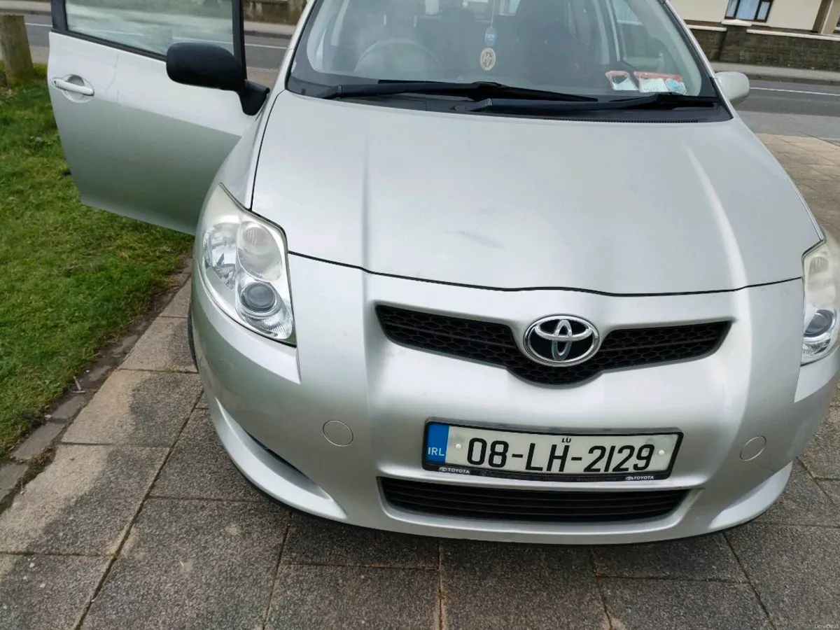 Toyota Auris - Image 1