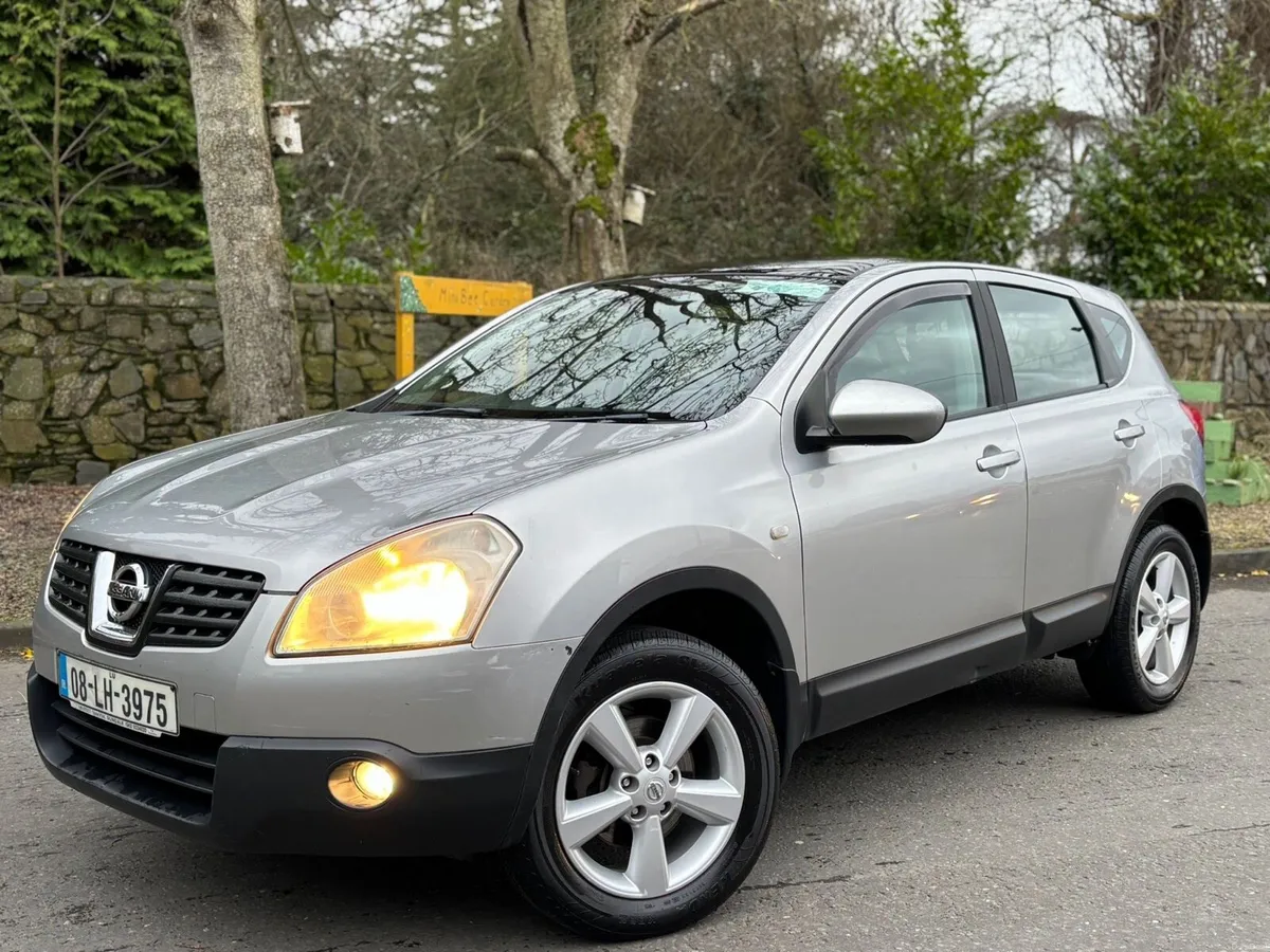 Nissan Qashqai *NEW NCT LOW KMS PAN ROOF* - Image 1