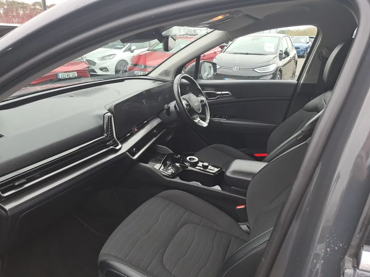 Kia Sportage K3 1.6 PHEV AUTO - Image 3