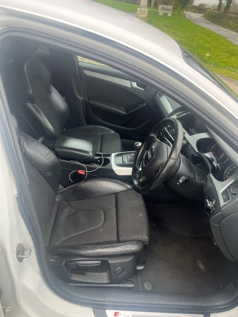 Audi a4 b8 sline 2009 - Image 4