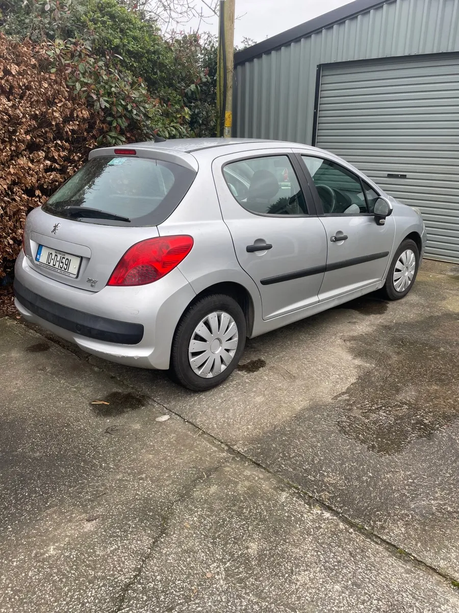 Peugeot 207 2010 - Image 1