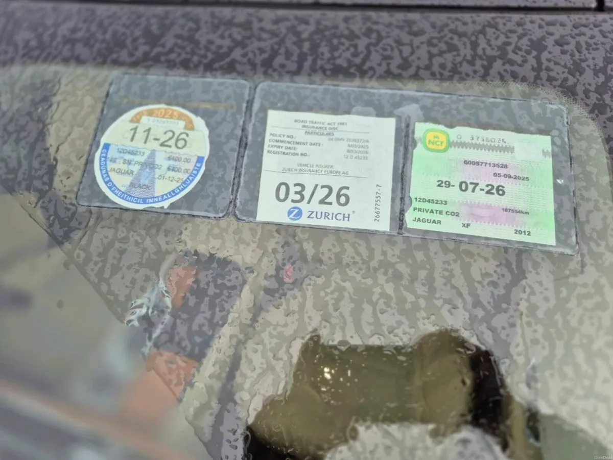 Jaguar XF 2012 - Image 2