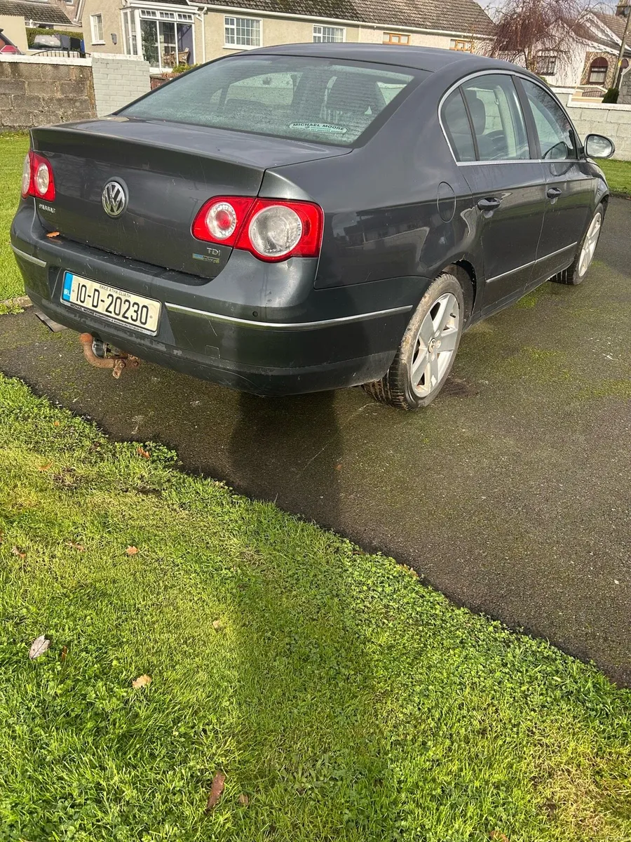 Volswagen Passat - Image 4