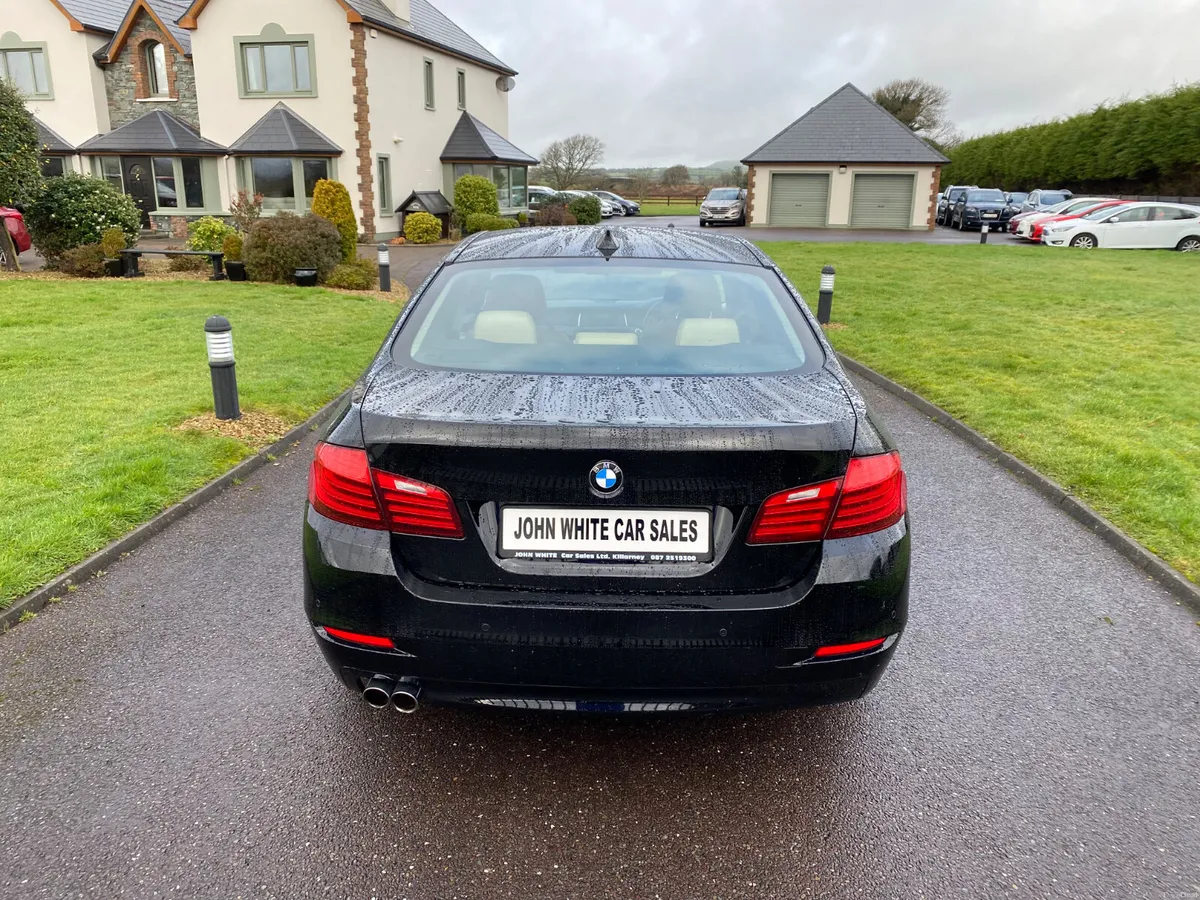 BMW 5-Series - Image 4