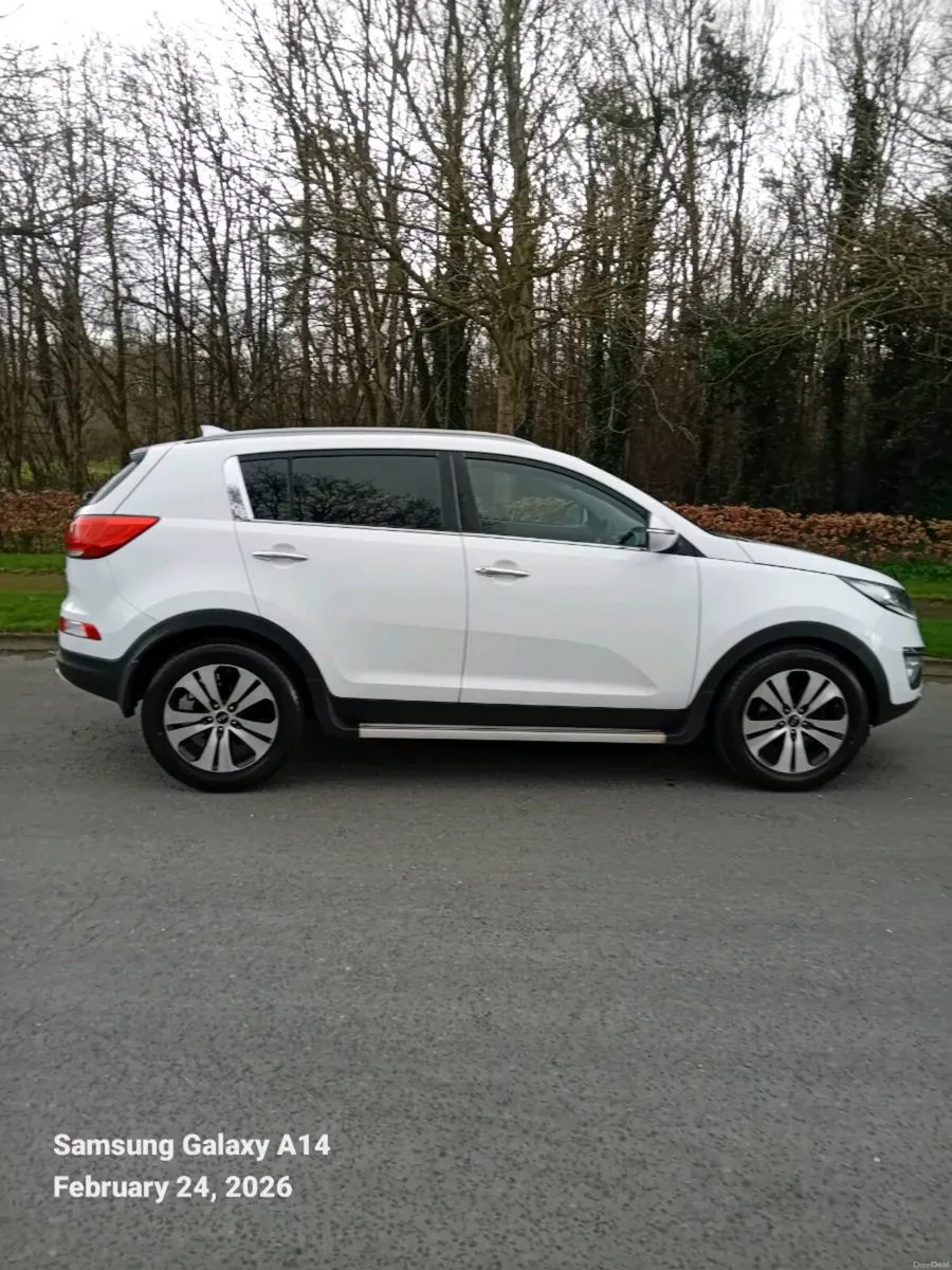 KIA SPORTAGE 1.7 DIESEL PLATINUM - Image 3