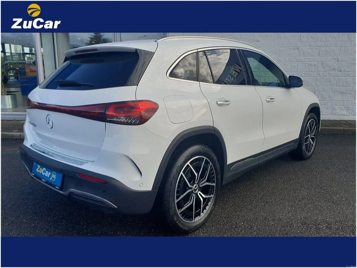 Mercedes-Benz EQA 250 AMG Line // Panoramic Roof / - Image 4