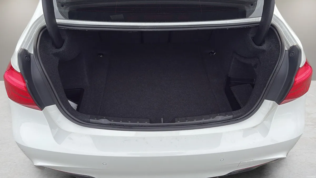 2016 BMW 320d 2.0L AUTO MSport Pro ONLY 69,000MKS - Image 4