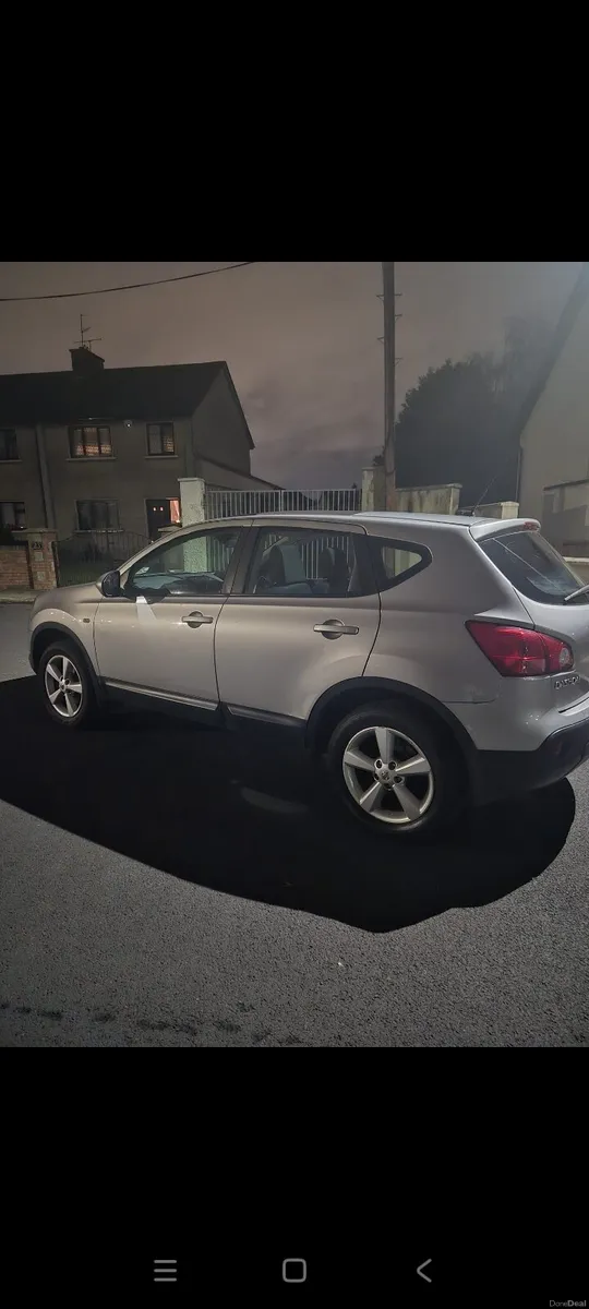 2010 nissan qashqai top spec low miles - Image 3