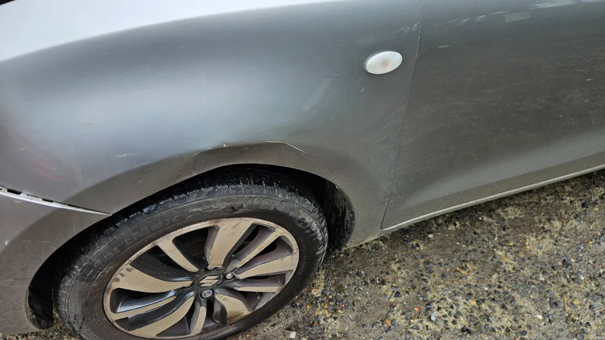 Suzuki Swift 2021 1.2petrol Hybrid Manual - Image 3