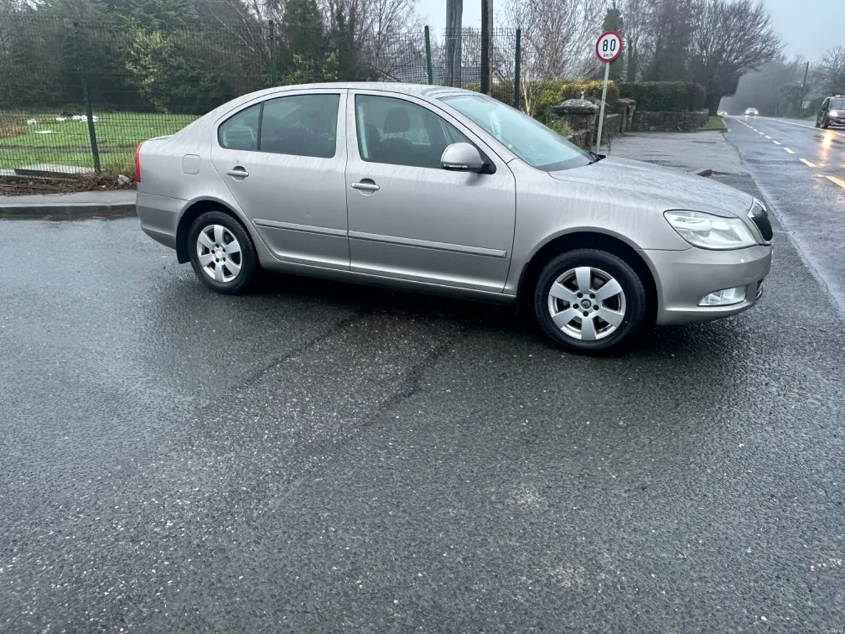Skoda Octavia 2010 - Image 3