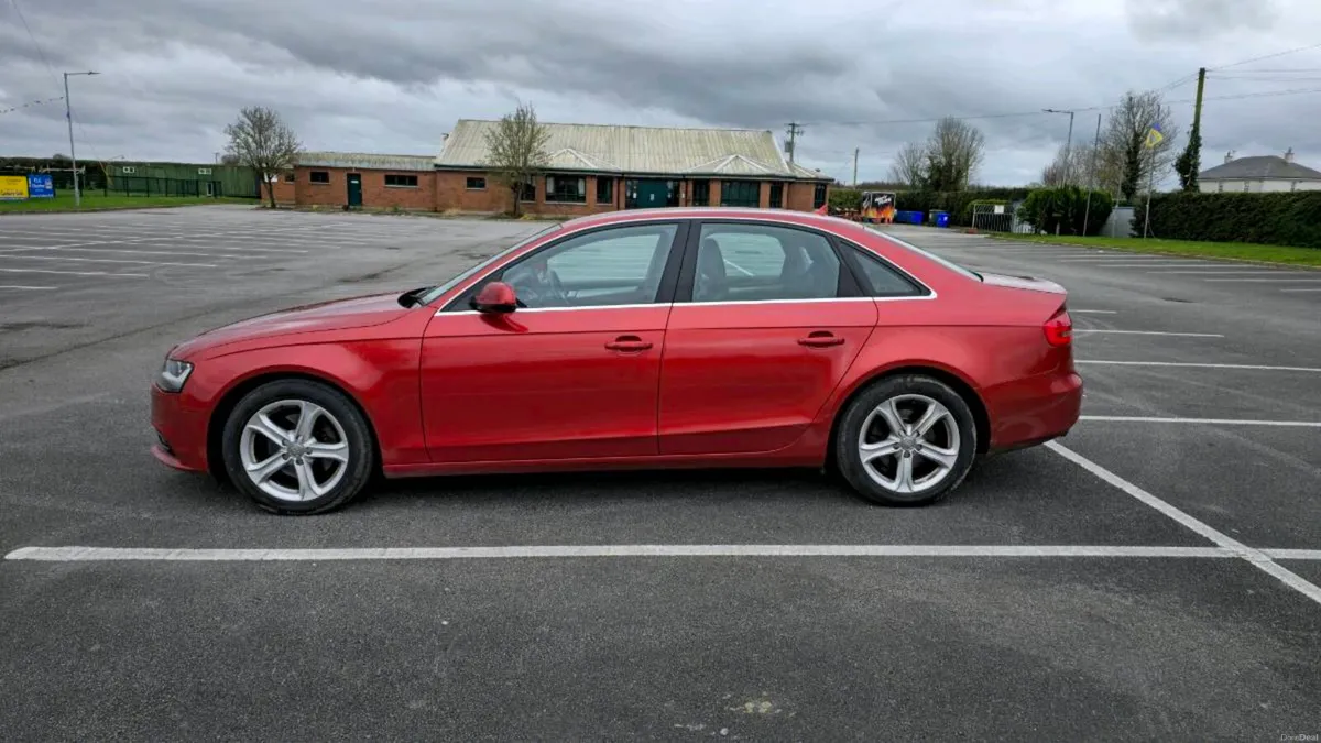Audi A4 2.0 Manual - Image 2