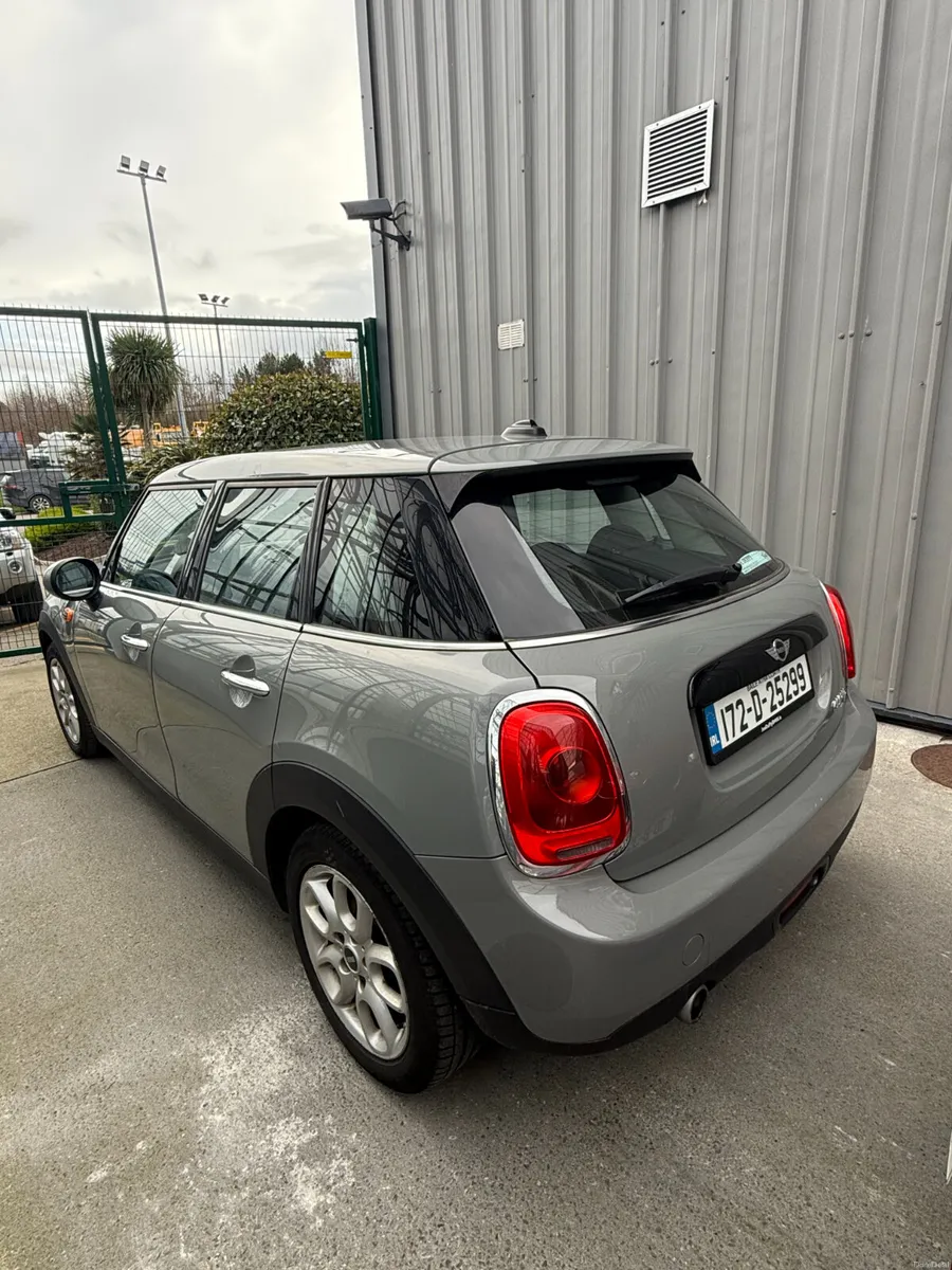 Mini Cooper. Auto. 91 Km. 1.5 D. 2-Year Warranty. - Image 1