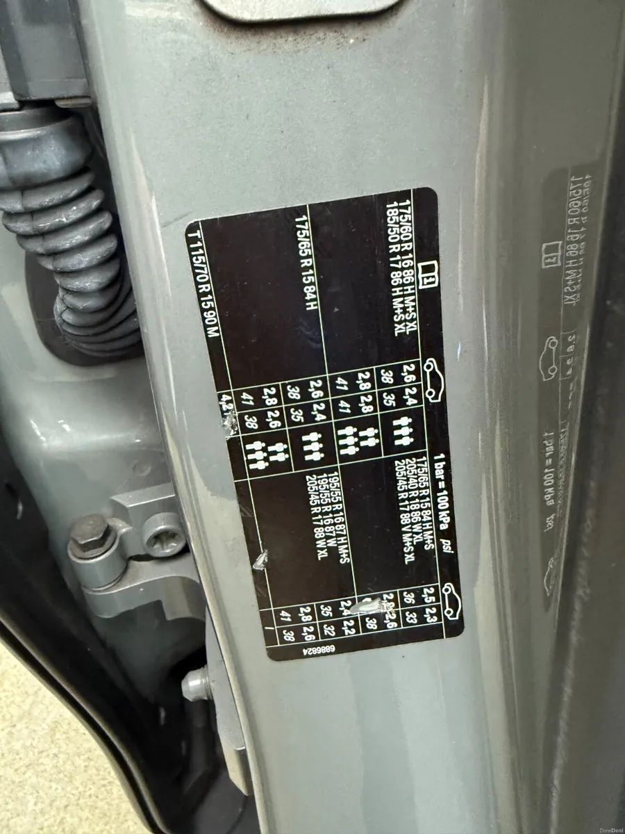 Mini Cooper. Auto. 91 Km. 1.5 D. 2-Year Warranty. - Image 4