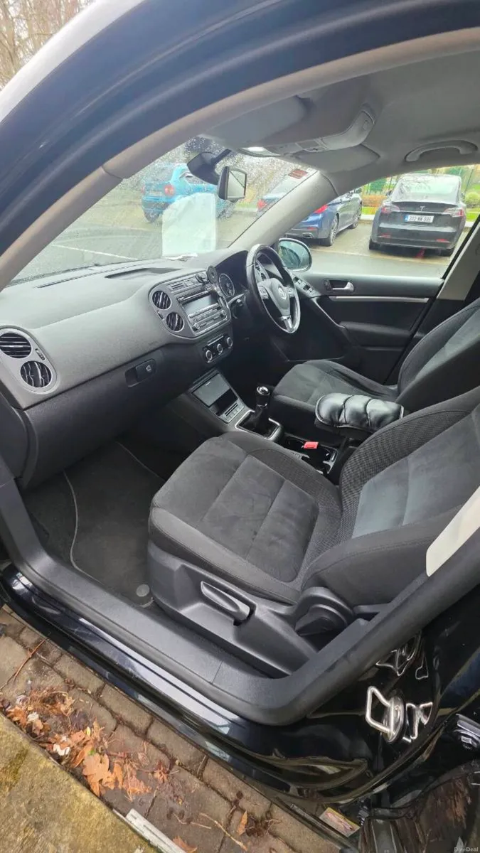 2012 HIGH SPEC TIGUAN - Image 5