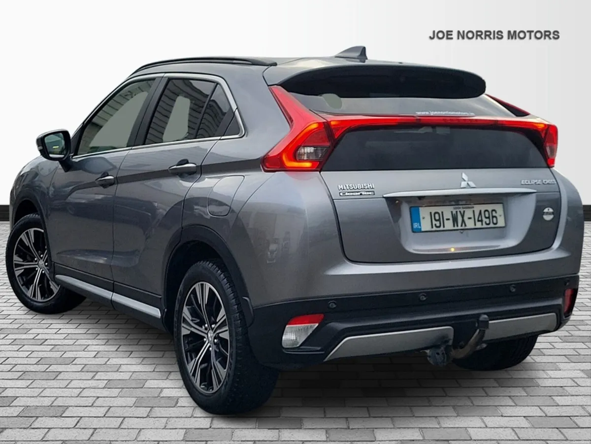 Mitsubishi Eclipse Cross INTENSE 6MT 4DR - Image 4