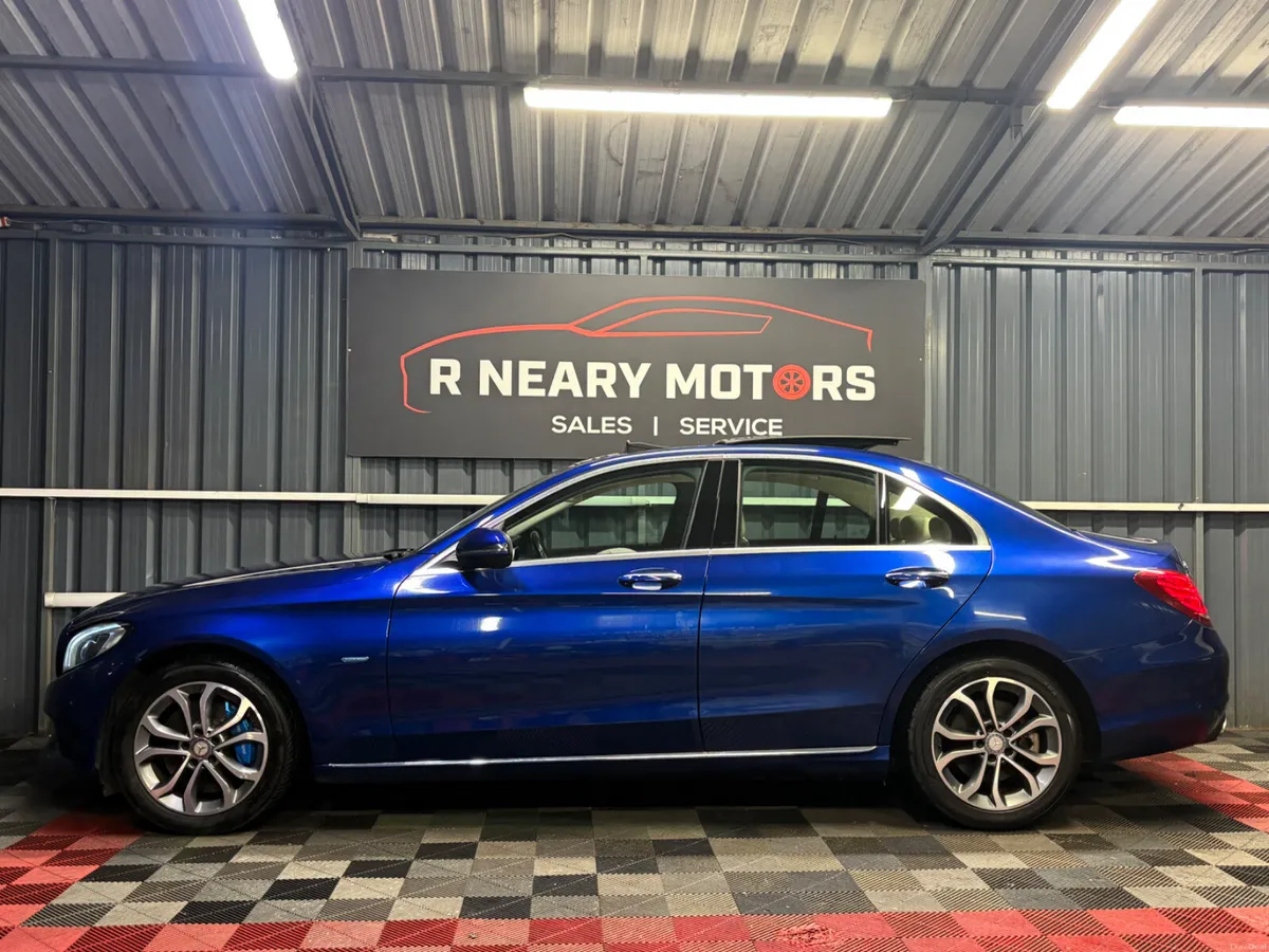 2017 Mercedes-Benz C-Class C350e Sport - Image 5