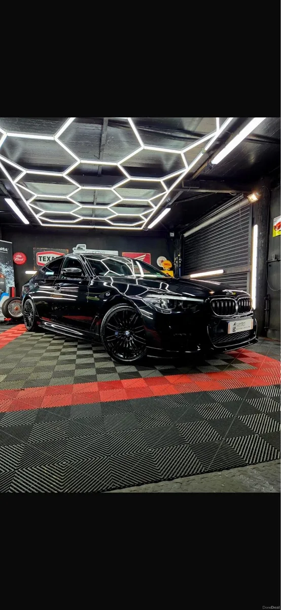 BMW 520 G30 M SPORT - Image 1