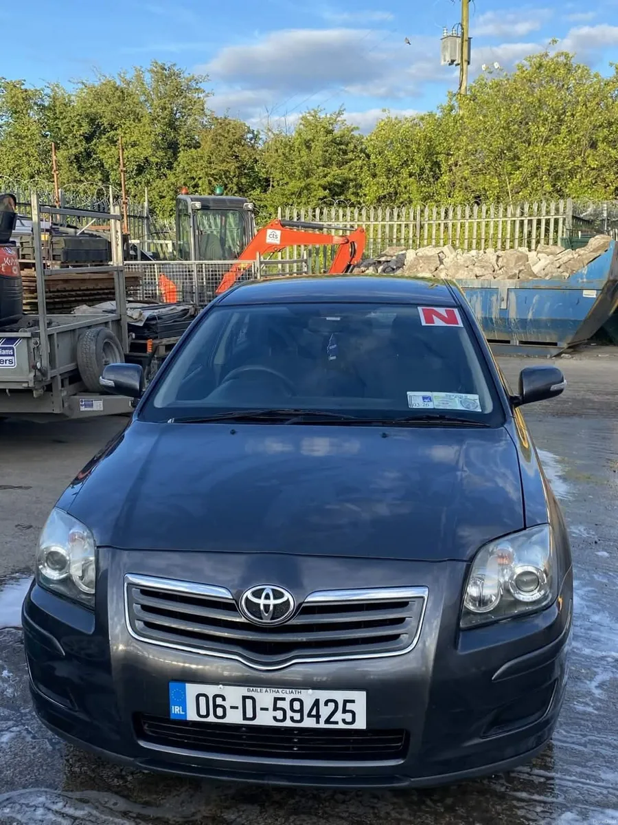 Toyota Avensis 2006 - Image 1