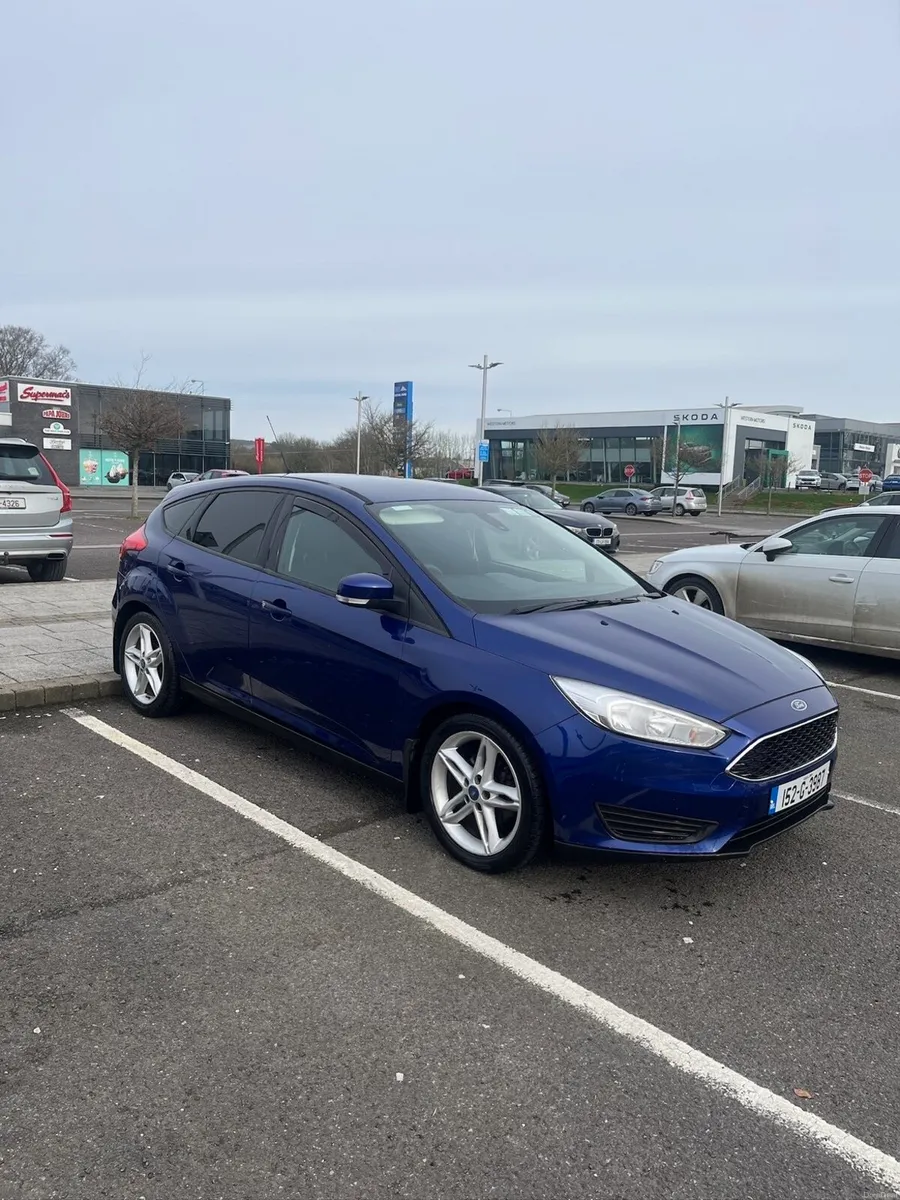 2015 ford focus 1.5 zetec - Image 1